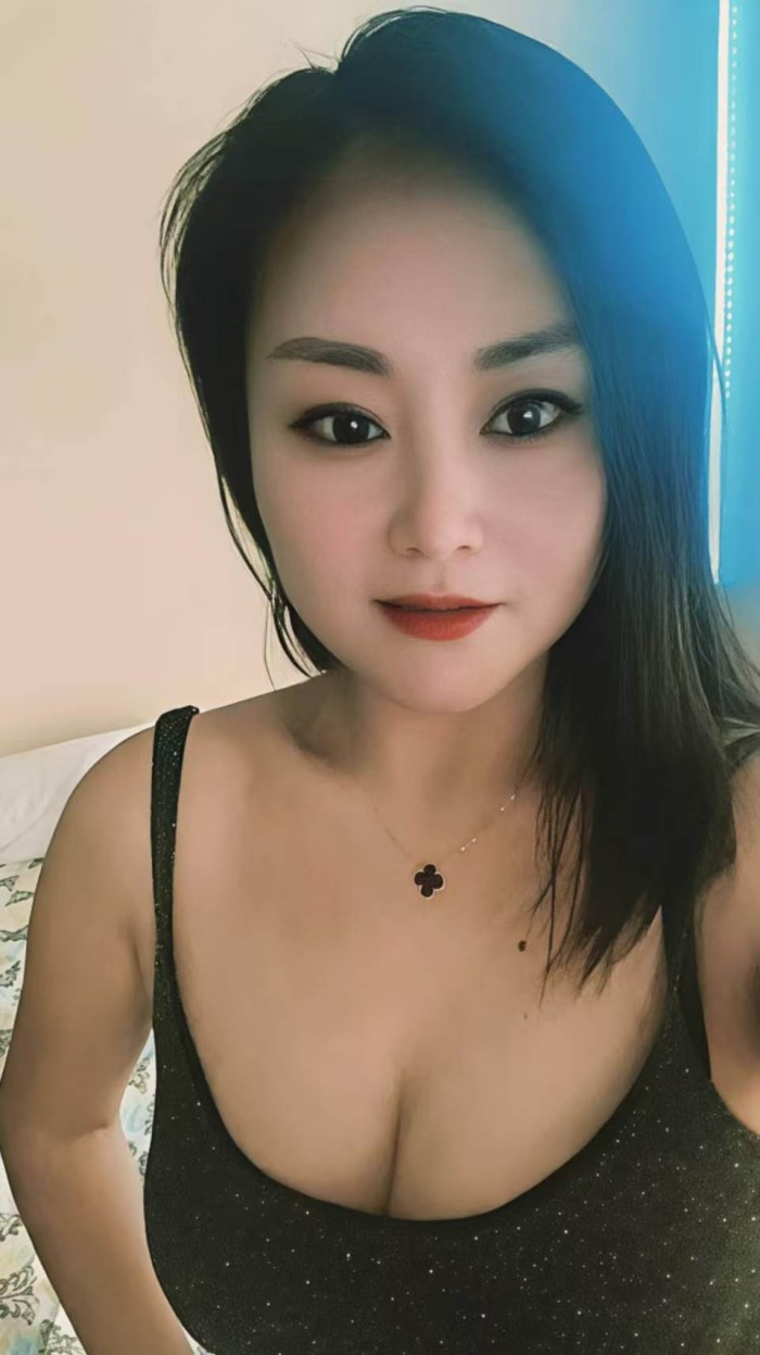 Escorts sensuales cachondas nuevas en tu zona