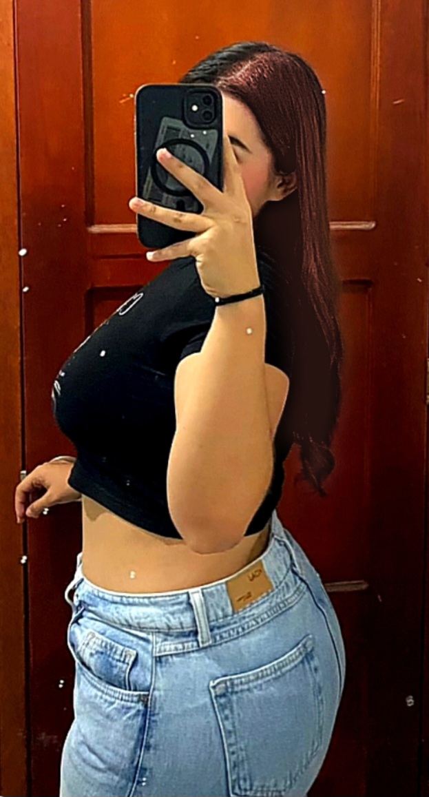 Laurita cachonda la mejor boca de la cuidad