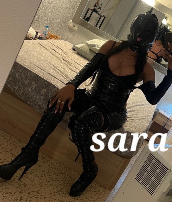 SARA COLOMBIANA DE ESCANDALO! DIOSA POLLONA