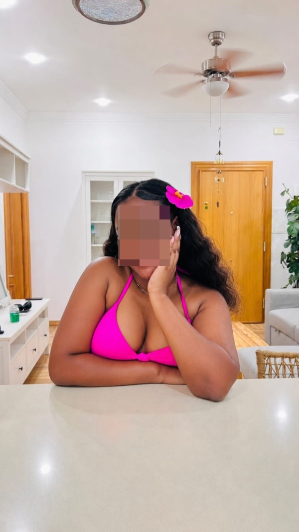 BOMBA DE SEXO FIESTERA COMPLACIENTE VELEZ MALAGA