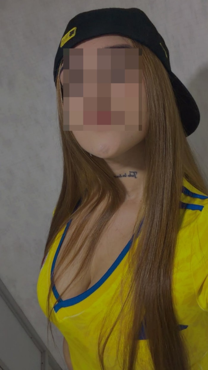 QUITAME MIS TANGUITAS CON LA BOCA EN VELEZ MALAGA