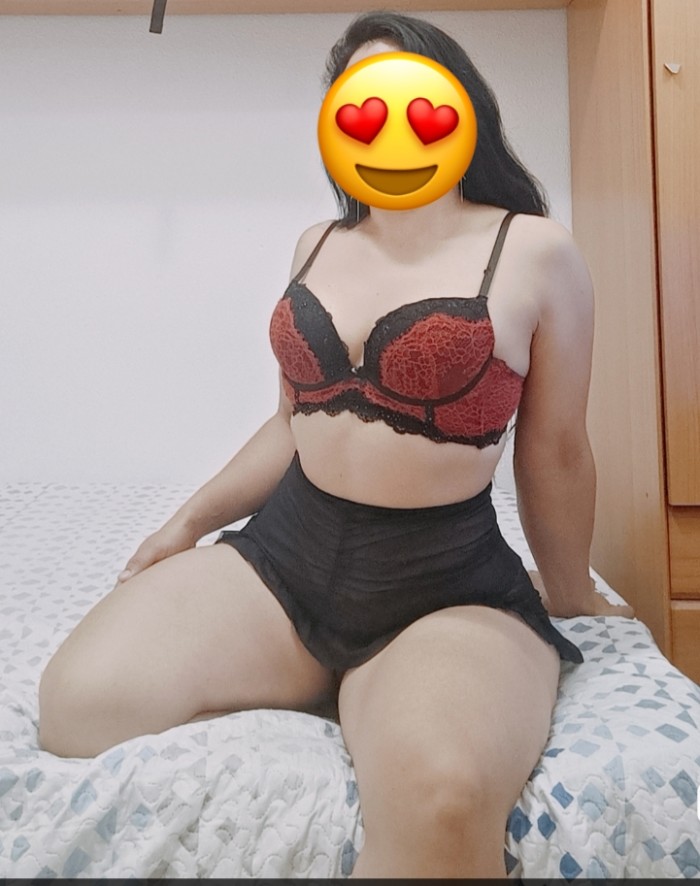 ARDIENTE SENSUAL APASIONADA DESEOSA DE SEXO