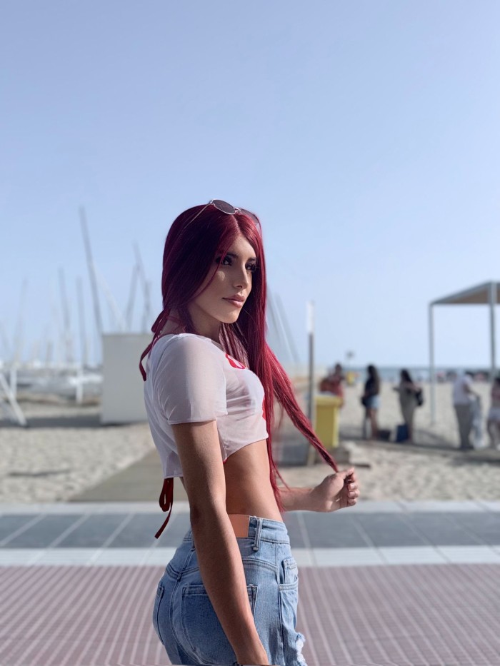 TRANS FEMENINA, ATRACTIVA Y CARIÑOSA EN MADRID