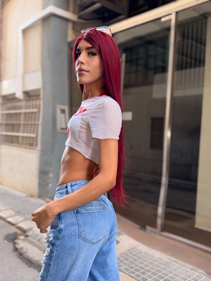TRANS FEMENINA, ATRACTIVA Y CARIÑOSA EN MADRID