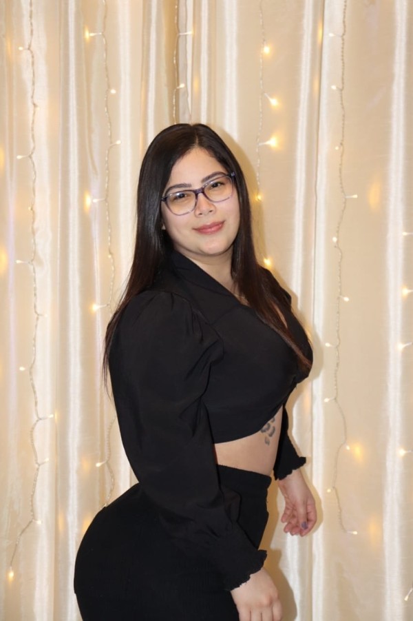ALICE COLOMBIANA DIVERTIDA Y FIESTERA CON SITIO