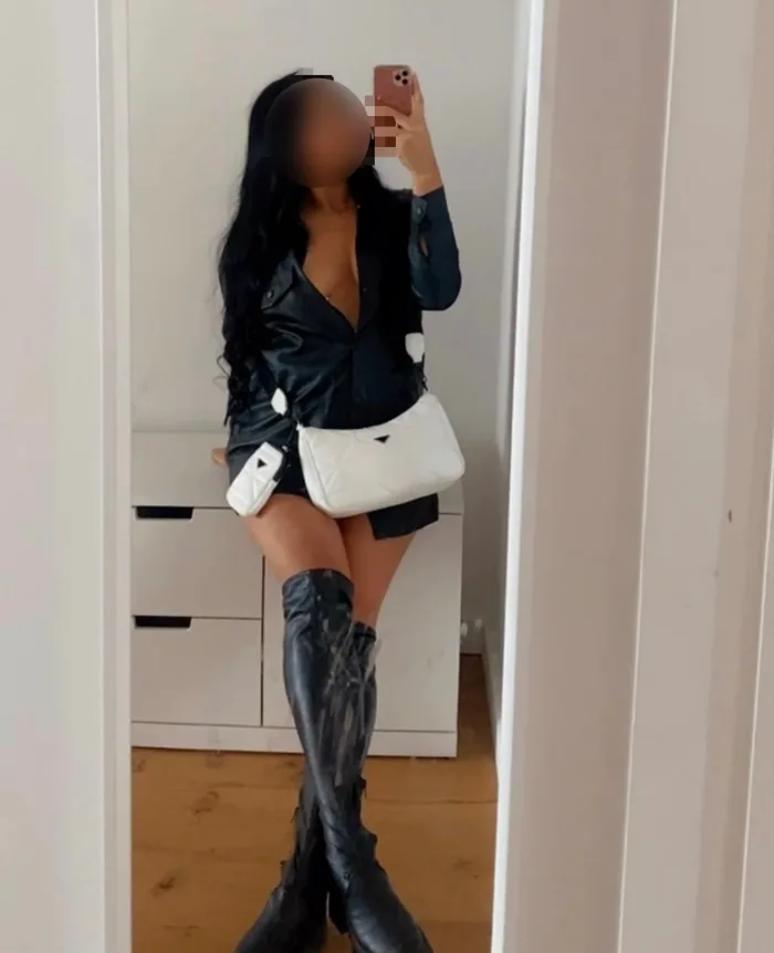 613523718 novedad reina juguetona, sensual