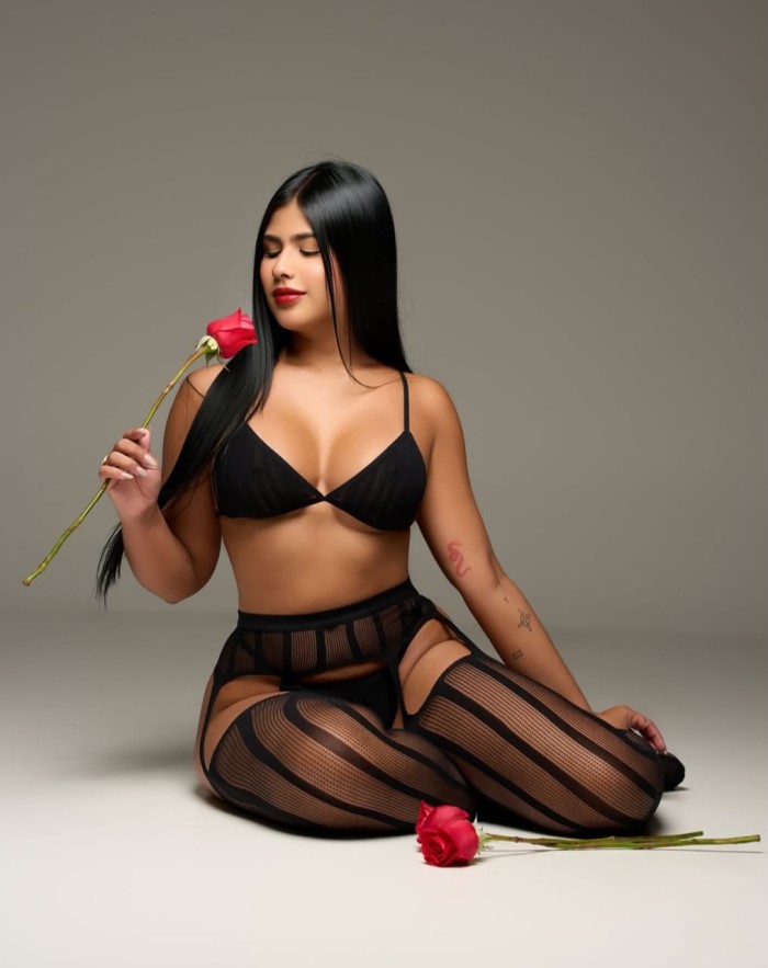 Luna jovencita, espectacular todo lo que buscas