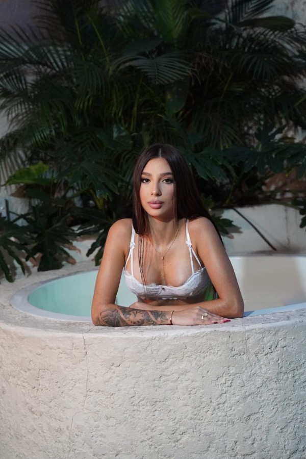 Melissa – Acompañante de Lujo en Ibiza