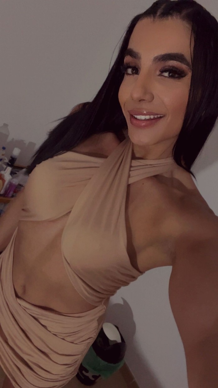 TE APETECE TRAGAR MI LECHITA Y FOLLAR MI CULO