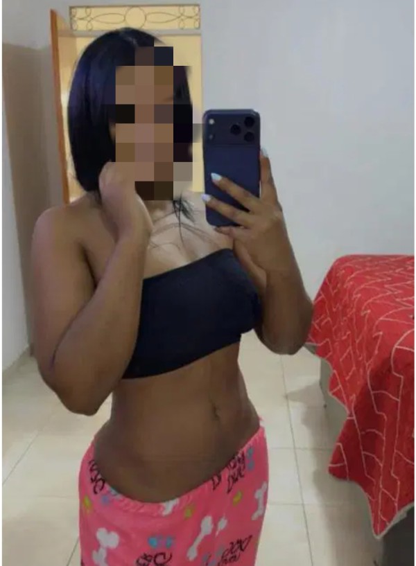 Mulata latina muy caliente