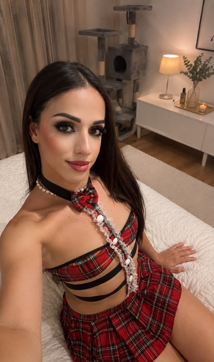 EXPECTACULAR CHICA TRANS JOVENCITA