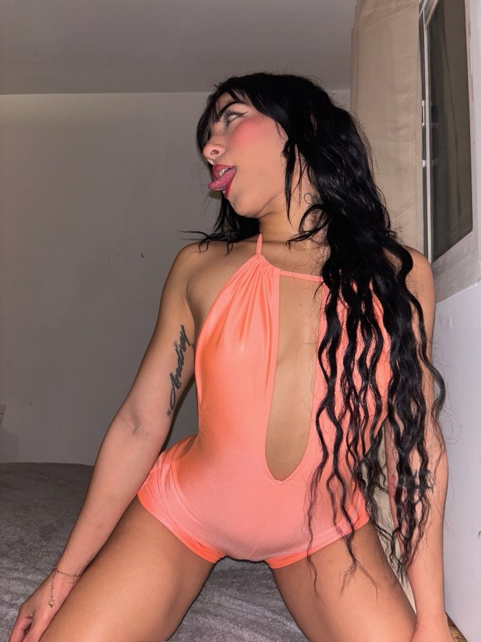 YOUR BEAUTIFUL GIRLS WITH DISCREET PLACE AND OUTIN
