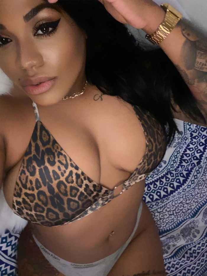 QUEEN CUBANA CALIENTE HAGO TODO SIN PRISAS
