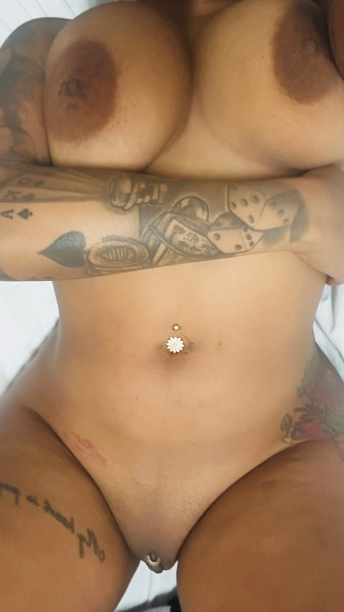 QUEEN CUBANA CALIENTE HAGO TODO SIN PRISAS
