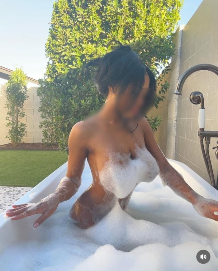 Madurita bomba de sexo, Lalín