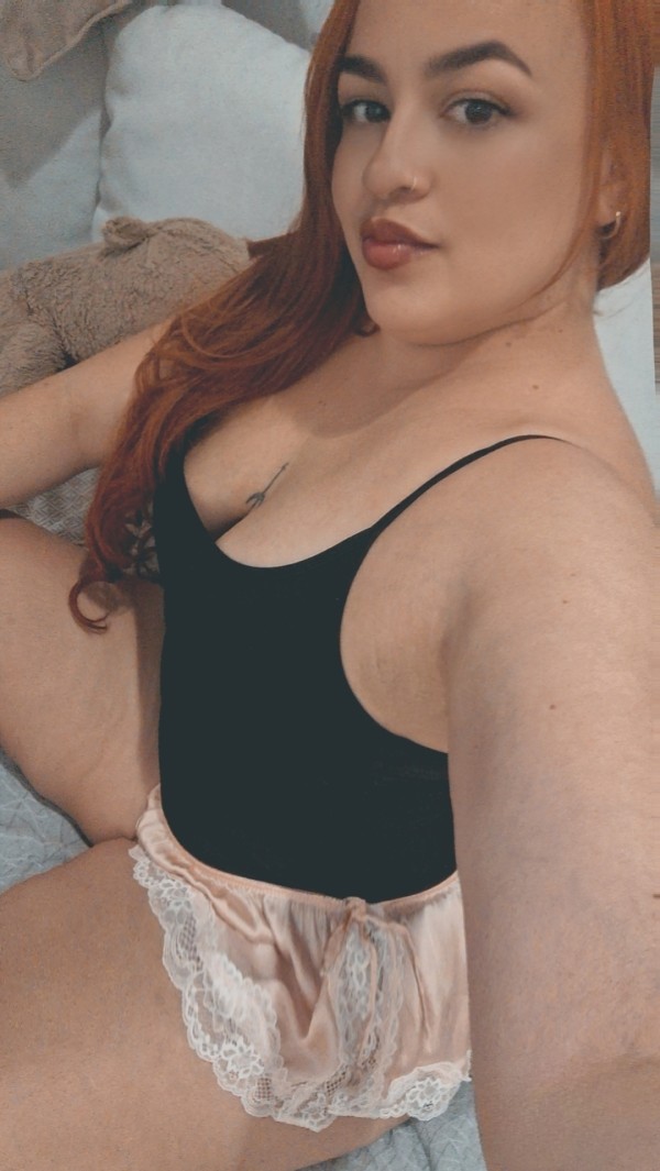 Venezolana recién llegada en la cuidad , culona ,