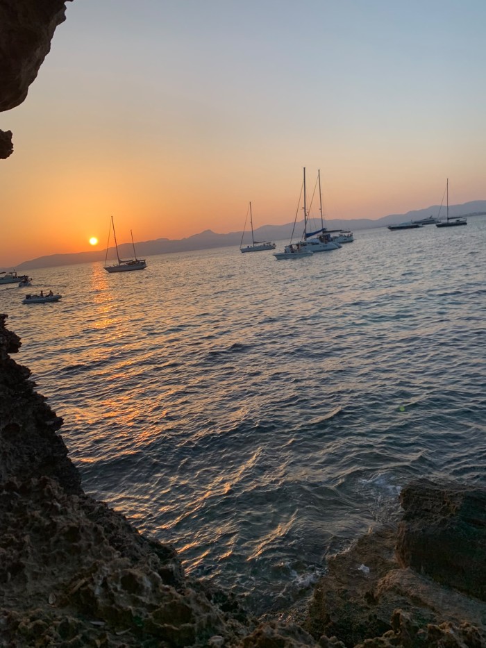 Follamos en esta cala ?