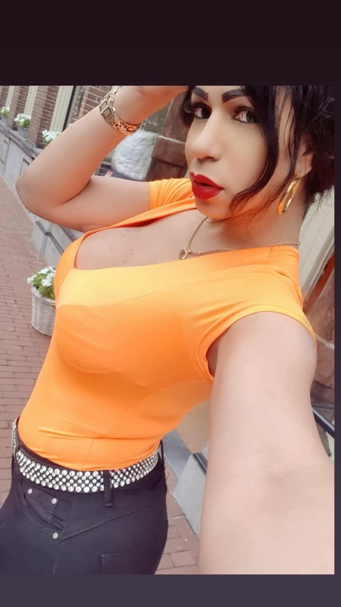 CUBANA POLLONA AUTENTICA DEBORA OJETES
