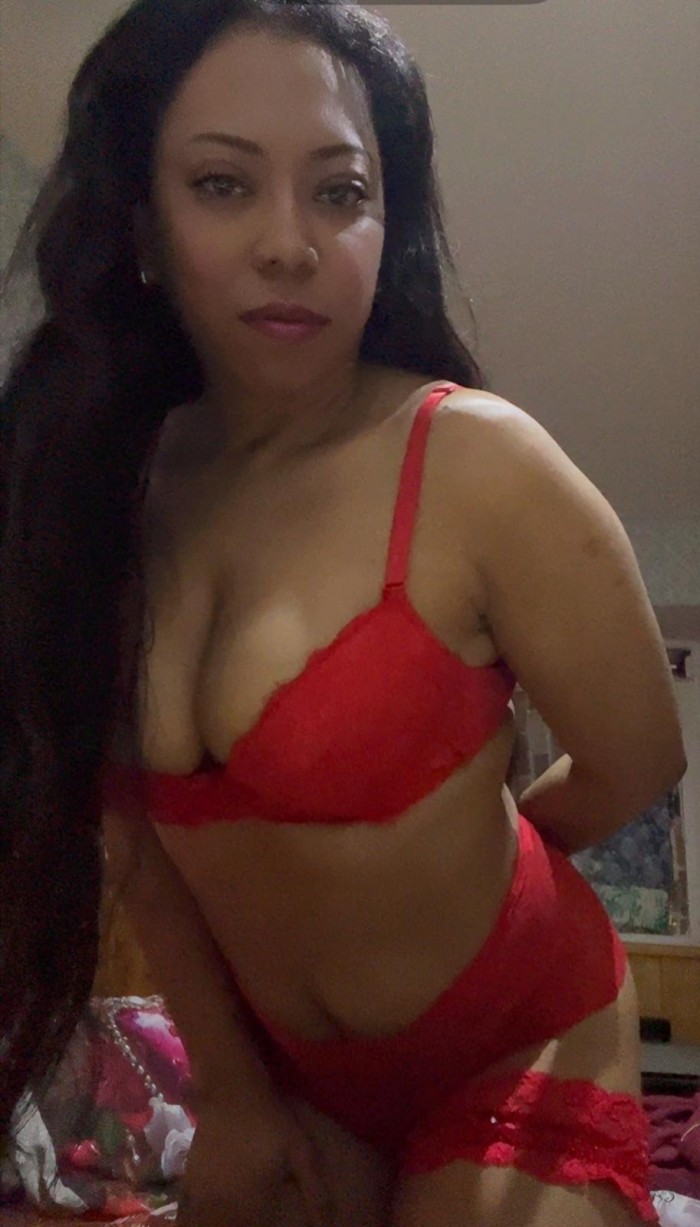 MORENAZA COLOMBIANA  ARDIENTE SENSUAL