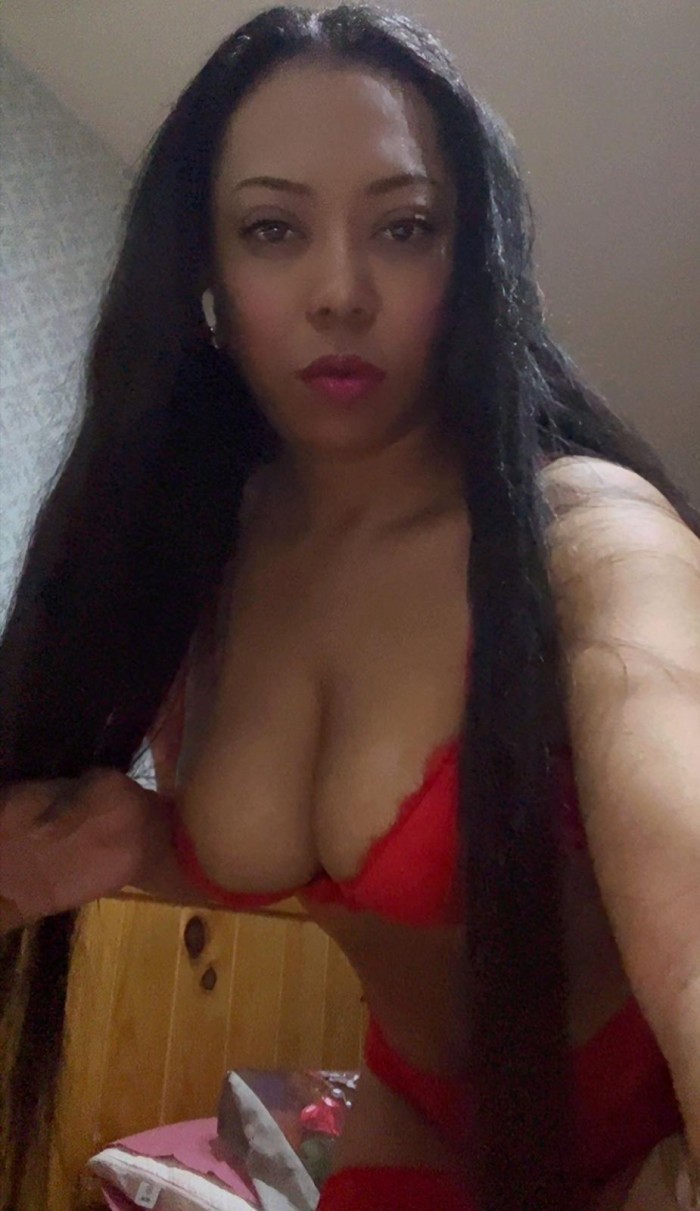 MORENAZA COLOMBIANA ARDIENTE SENSUAL