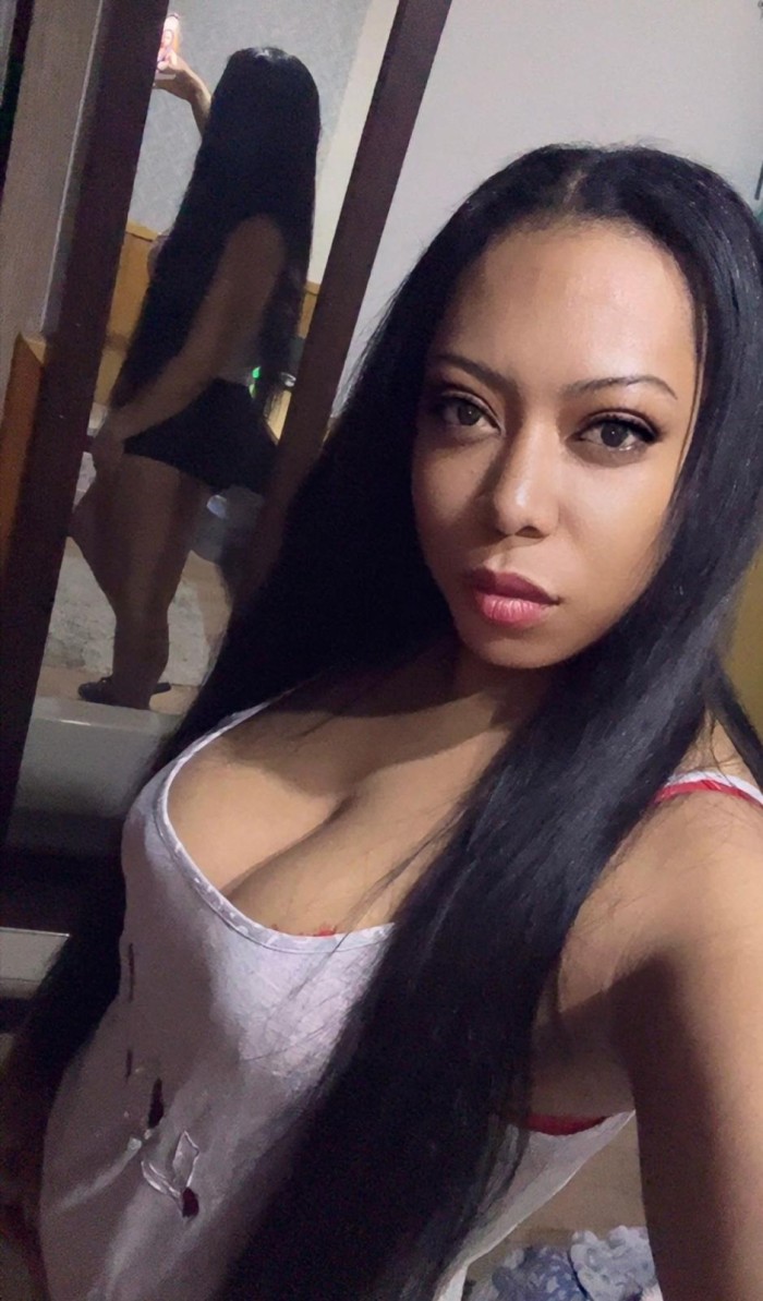 MORENAZA COLOMBIANA ARDIENTE SENSUAL