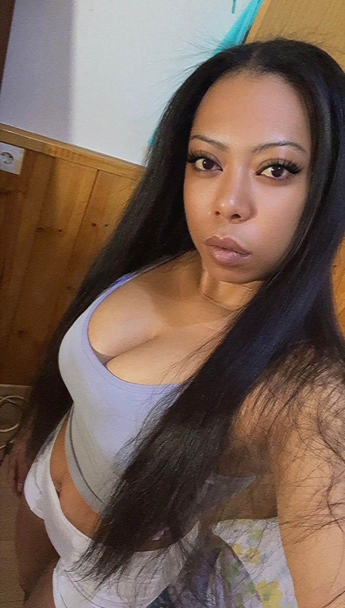 MORENAZA COLOMBIANA ARDIENTE SENSUAL