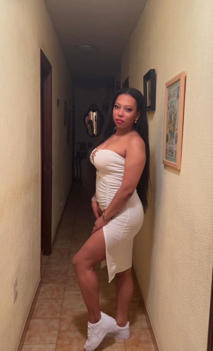 MORENAZA COLOMBIANA ARDIENTE SENSUAL