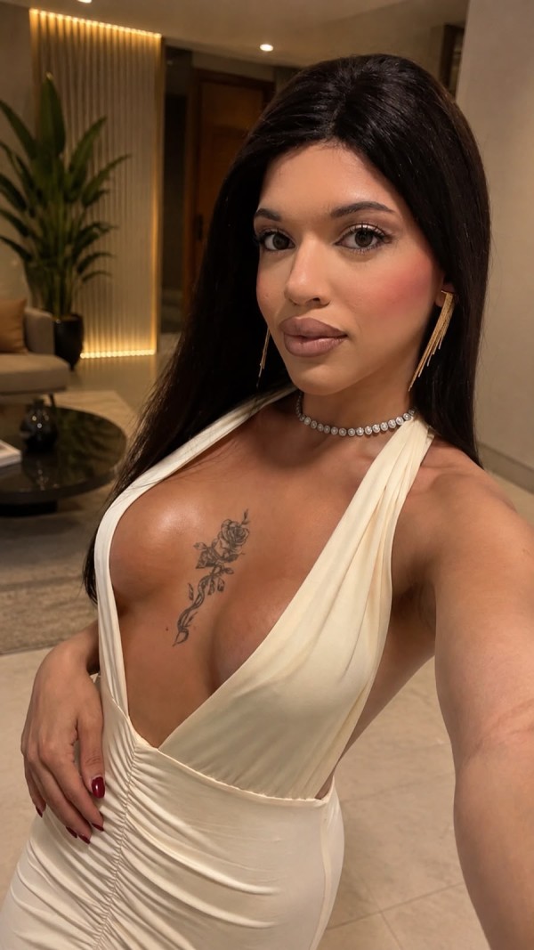 Joven travesti en Samantha