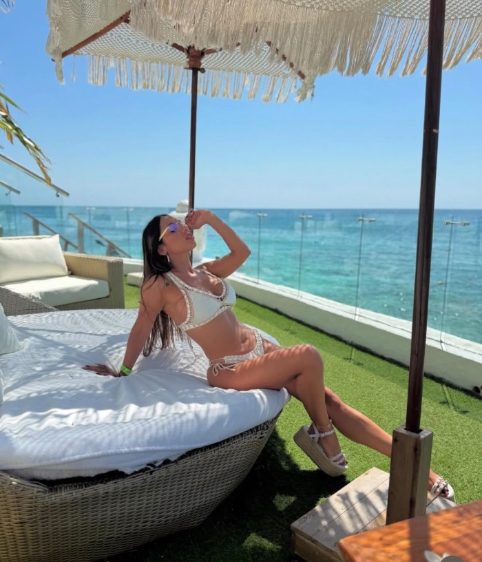ALINA 29 AÑOS – COLOMBIANA FIESTERA EN CHAMARTÍN / PLAZA CASTILLA