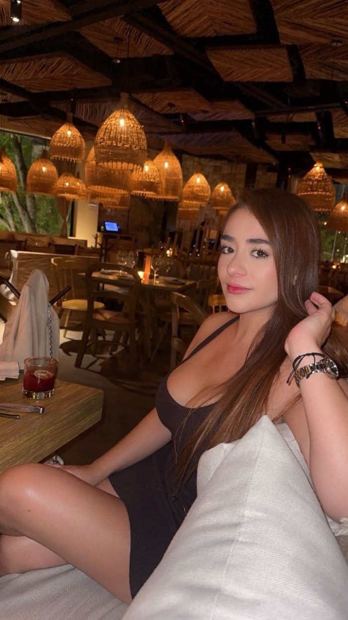 MARTINA DULCE Y TRAVIESA 24H COLOMBIANA FIESTERA