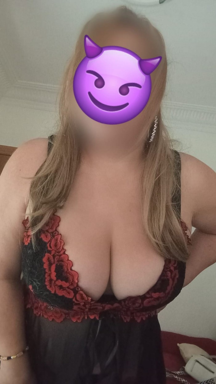 COLOMBIANA  ANTOJATE UN SEXO DELICIOSO