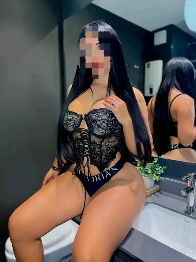 LATINA IMPLICADA MUY AMOROSA¡¡PACK DE HORAS!!
