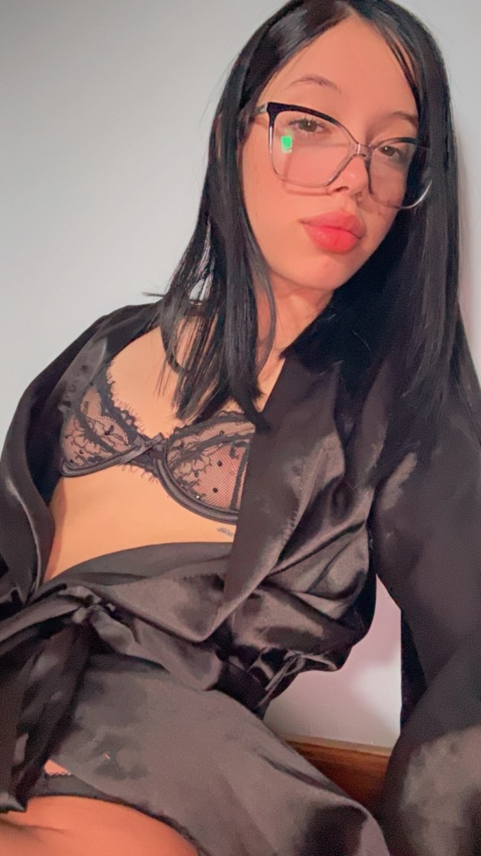 EN corte inglés CHICA LLENA DE ALEGRÍA 613786480