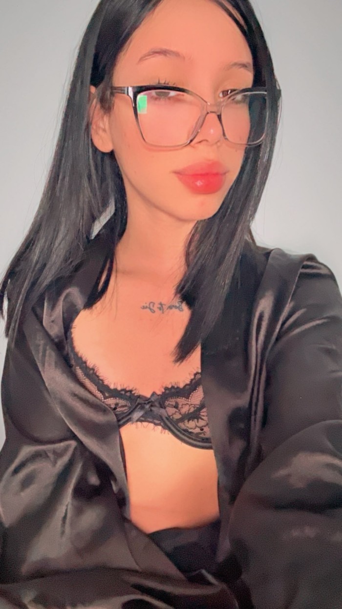 EN corte inglés CHICA LLENA DE ALEGRÍA 613786480