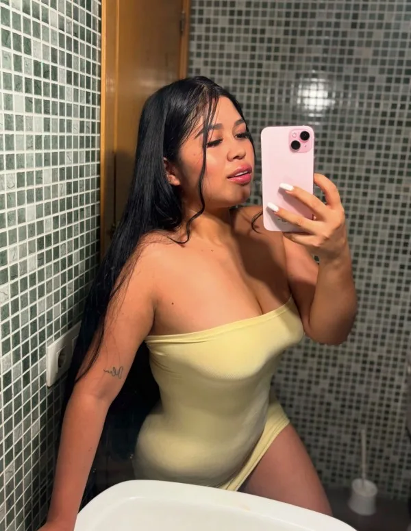 Escort vip colombiana jovencita muy hott