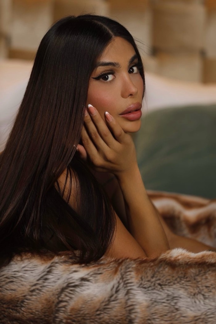 Valentina latina bella y sexi