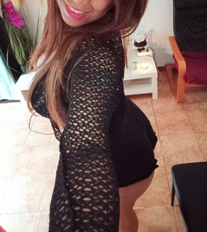 GANDIA PUEBLO, ZONA BENIOPA – PORTUGUESA DE LUJO CON TETAS INTERMINABLES