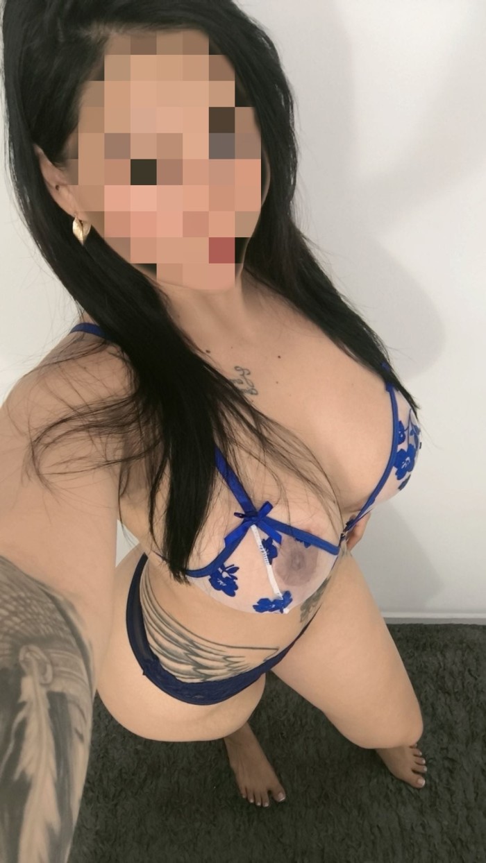 CULONA ARDIENTE DE PLACER CON GANAS DE FOLLAR