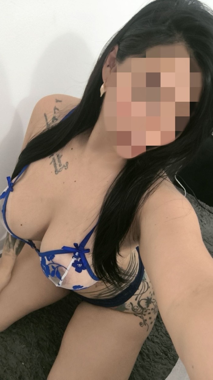 CULONA ARDIENTE DE PLACER CON GANAS DE FOLLAR