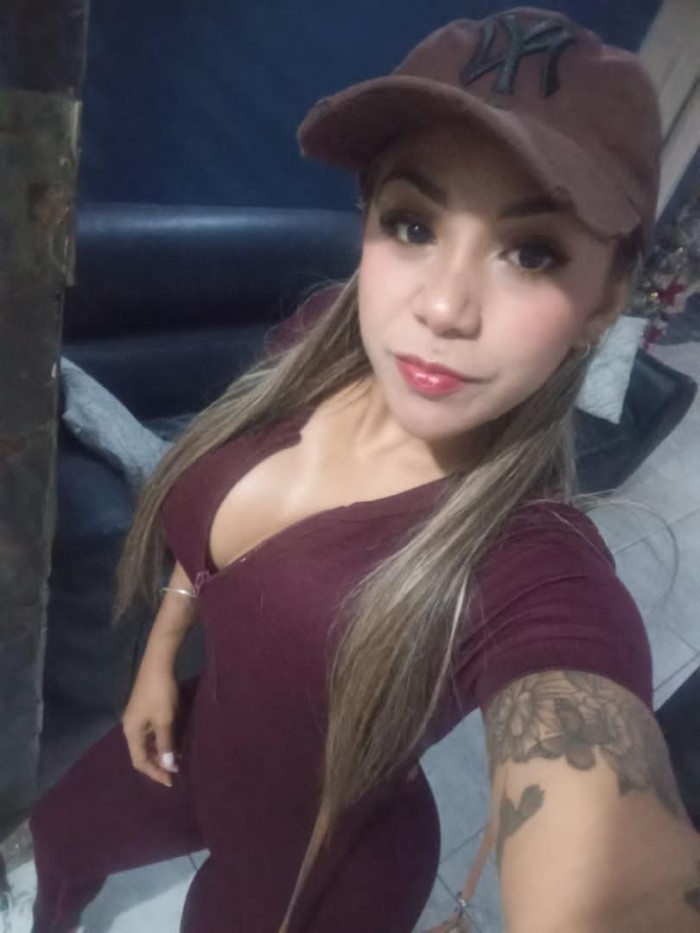 NUEVO CULO Y PAR DE TETAS