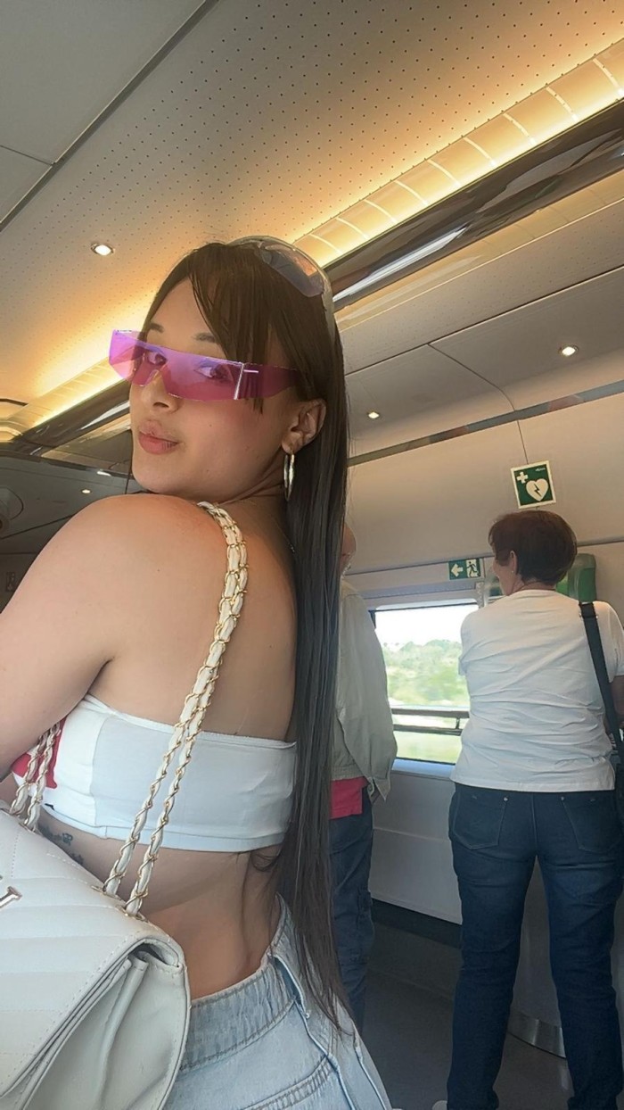 jovencita quiere complacerte