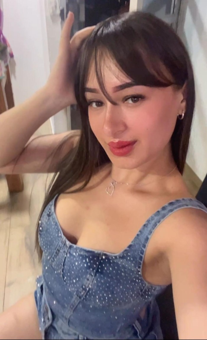 jovencita quiere complacerte