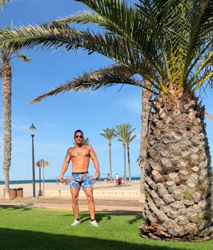 SEXY ATRACTIVO LATINO LLENO DE LUJURIA FOGOSIDAD NOVEDAD EN AGUADULCE