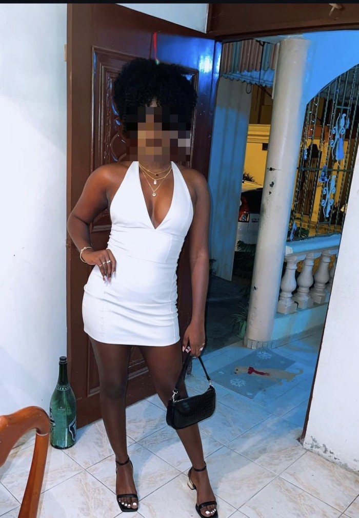 Colombiana morenaza de lujo – Usera
