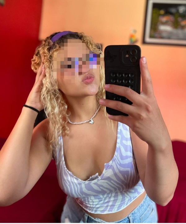 Celeste latina  24 H Betanzos