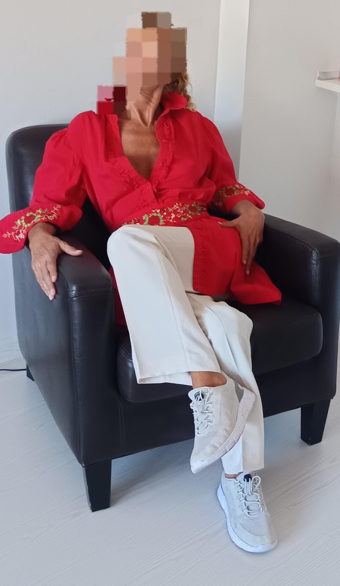 PATRI ESPAÑOLA !! MADURITA MASAJISTA DISCRETA MANOS DE SEDA EN POZUELO
