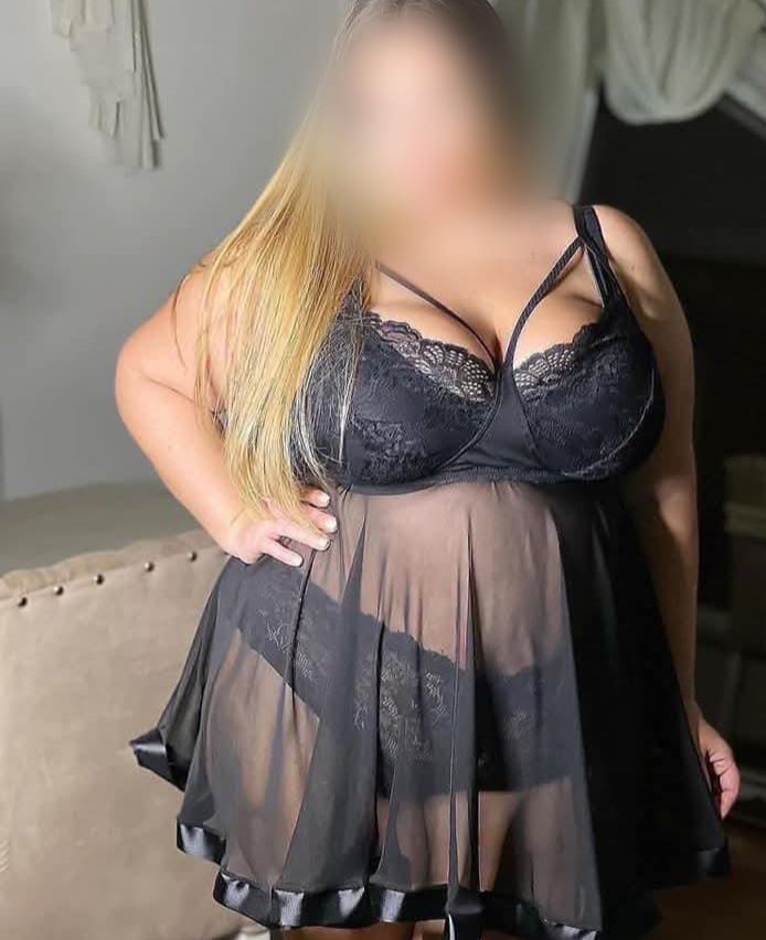 Hermosa Gordita cachonda en CORUÑA