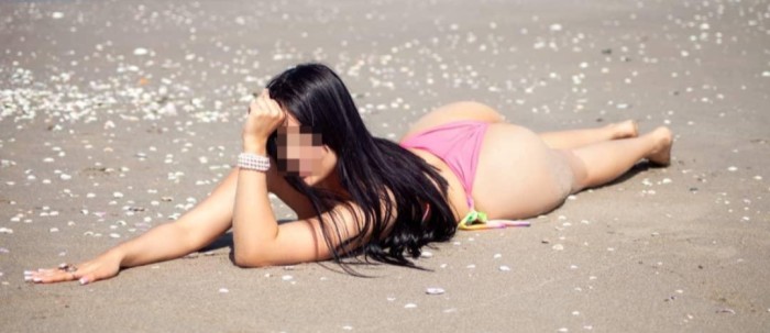 ARDIENTE SENSUAL COMPLACIENTE DESEOSA DE SEXO