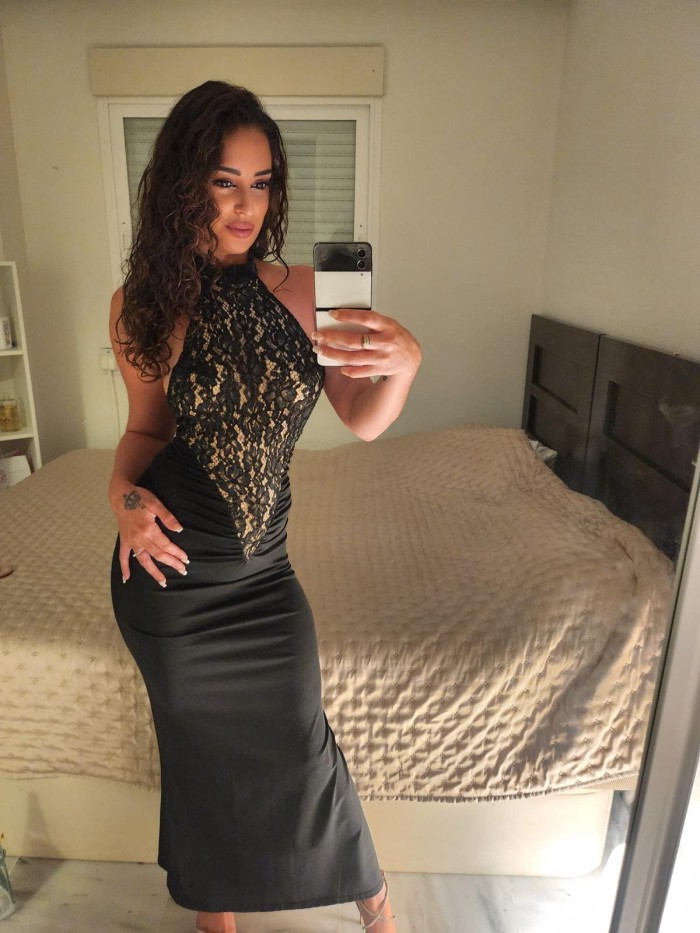 YANIRA NOVEDAD ESPAÑOLA, SENSUAL Y FIESTERA