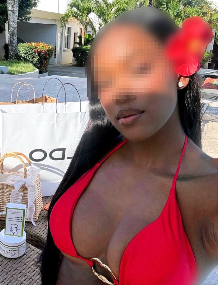 CUBANA RECIEN LLEGADA A LUGO. MORBO Y VICIO